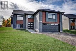 825 Moonrock Avenue  Sudbury, ON P3E 5Z5