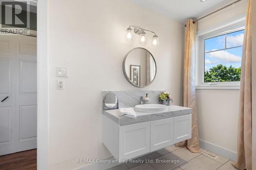 51 Payette Drive, Penetanguishene, ON - Indoor Photo Showing Bathroom