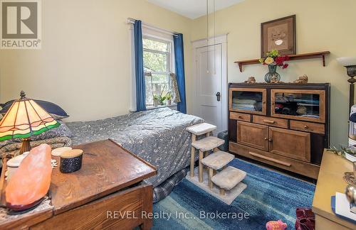 Second bedroom - 6510 Culp Street, Niagara Falls (Dorchester), ON - Indoor Photo Showing Bedroom