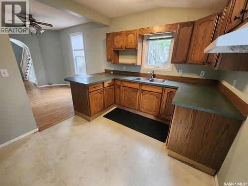 1233 2Nd Street, Estevan, SK - Indoor Photo Showing Kitchen With Double Sink