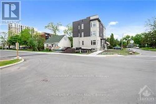 183 Presland Road, Ottawa, ON - Outdoor