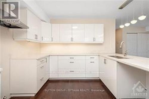 183 Presland Road, Ottawa, ON - Indoor Photo Showing Kitchen