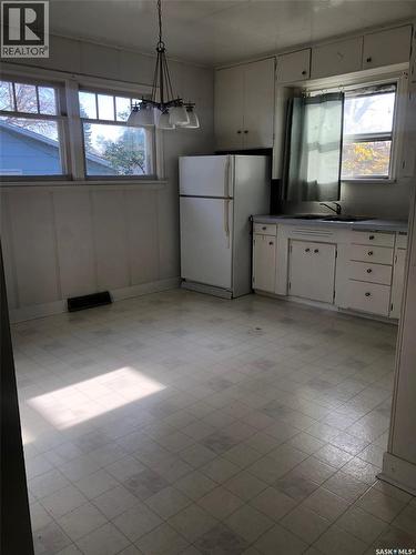 306 Cotter Street, Kamsack, SK - Indoor Photo Showing Garage