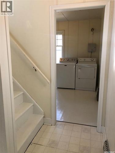 306 Cotter Street, Kamsack, SK - Indoor Photo Showing Laundry Room