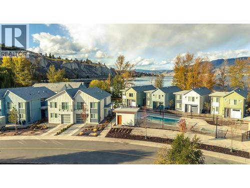 3160 Landry Crescent, Summerland, BC - Outdoor
