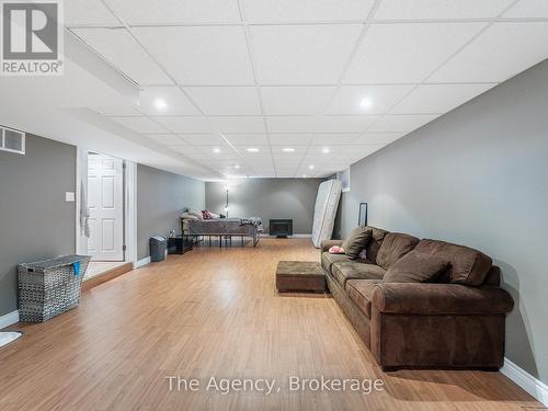 253 Margaret Drive, Oakville (Co Central), ON - Indoor