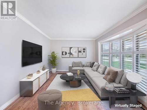 253 Margaret Drive, Oakville (Co Central), ON - Indoor Photo Showing Living Room