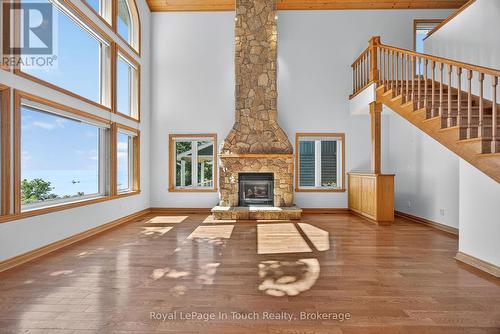 44 Tiny Beaches Road S, Tiny, ON - Indoor With Fireplace