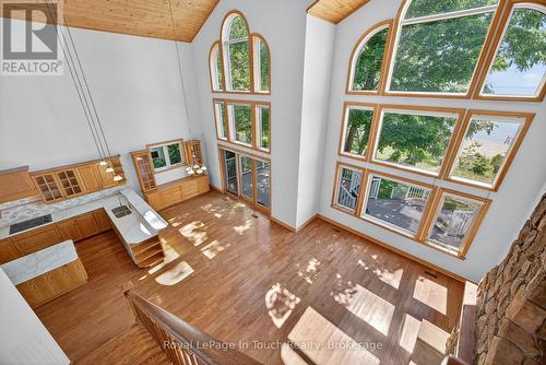 44 Tiny Beaches Road S, Tiny, ON - Indoor Photo Showing Other Room