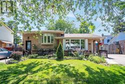 15 LAFAYETTE DRIVE  St. Catharines, ON L2N 6C1