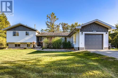 1023 FLOS 4 ROAD W  Springwater, ON L0L 2K0