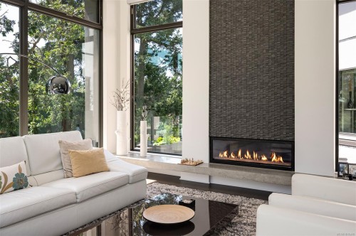 3724 Arbutus Ridge, Saanich, BC 