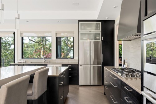 3724 Arbutus Ridge, Saanich, BC 