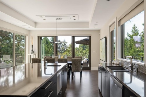 3724 Arbutus Ridge, Saanich, BC 