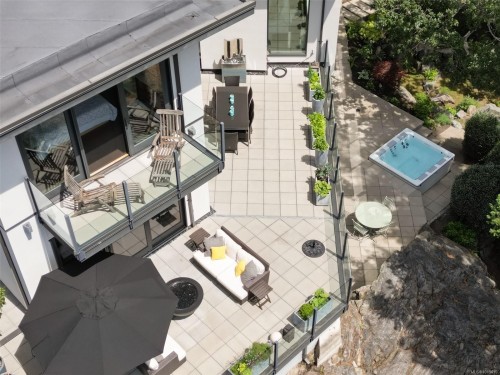 3724 Arbutus Ridge, Saanich, BC 