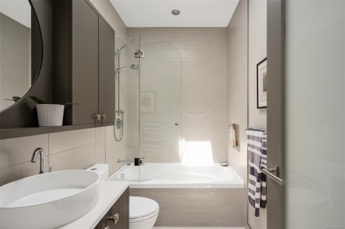 3724 Arbutus Ridge, Saanich, BC 