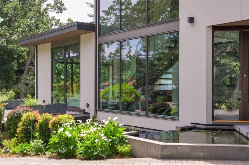 3724 Arbutus Ridge, Saanich, BC 