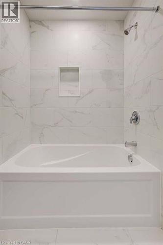 83 Crosswinds Drive, Kitchener, ON - Indoor Photo Showing Bathroom