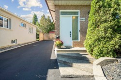 664 Scarlett Road  Toronto, ON M9P 2T1