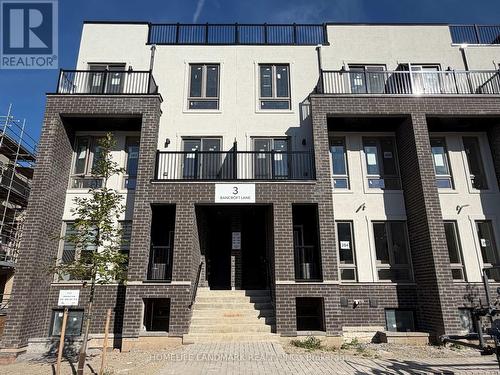 204 - 3 BANCROFT LANE  Richmond Hill, ON L4E 1M1