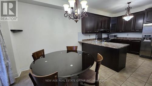 80 Tatra Crescent, Brampton, ON - Indoor Photo Showing Kitchen
