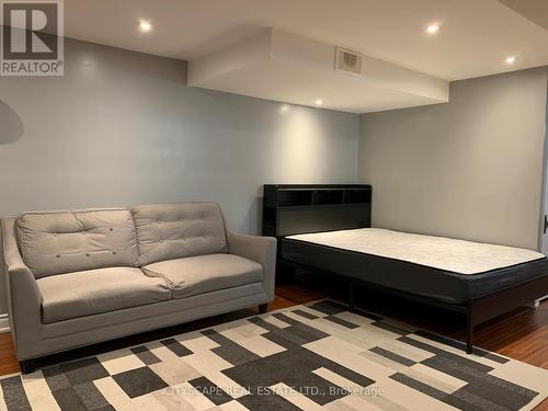 7122 Para Place, Mississauga, ON - Indoor