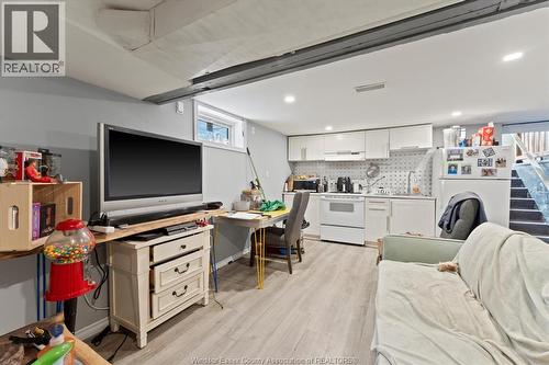 1217 Henry Ford Centre, Windsor, ON - Indoor