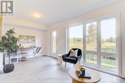 31 Bancroft Lane, Richmond Hill, ON - Indoor