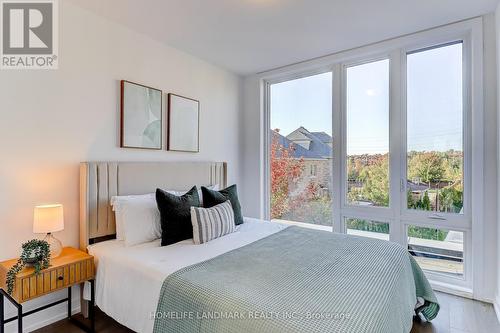 31 Bancroft Lane, Richmond Hill, ON - Indoor Photo Showing Bedroom