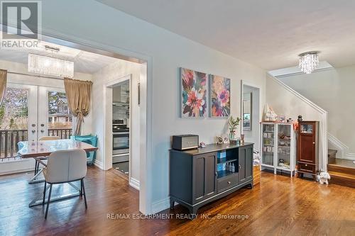 561 Wingrove Crescent, Oakville, ON - Indoor