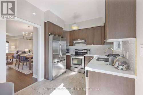 #38 - 1250 St Martins Drive, Pickering, ON - Indoor Photo Showing Kitchen With Stainless Steel Kitchen