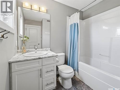 5128 Aerial Crescent, Regina, SK - Indoor Photo Showing Bathroom