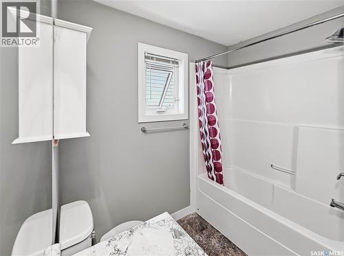 5128 Aerial Crescent, Regina, SK - Indoor Photo Showing Bathroom