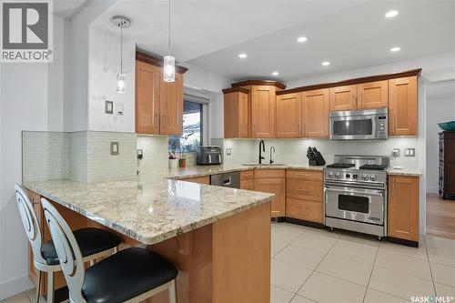 34 Leslie Place, Regina, SK - Indoor Photo Showing Kitchen