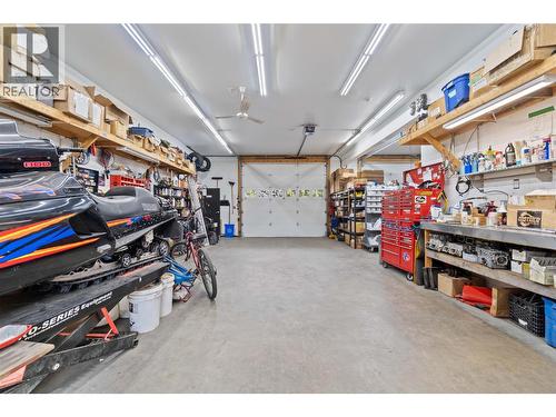 725 Trans Canada Highway, Sicamous, BC - Indoor Photo Showing Garage