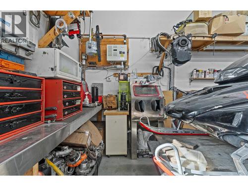725 Trans Canada Highway, Sicamous, BC - Indoor Photo Showing Garage