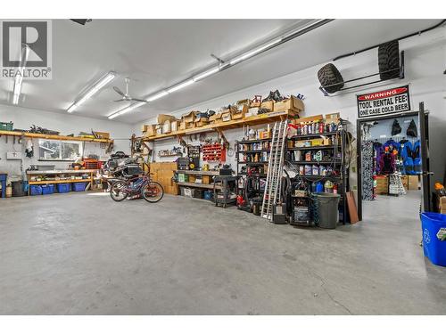 725 Trans Canada Highway, Sicamous, BC - Indoor Photo Showing Garage
