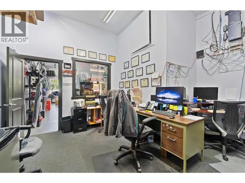 725 Trans Canada Highway, Sicamous, BC - Indoor Photo Showing Office