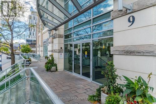 2003 - 9 George Street N, Brampton, ON - Outdoor