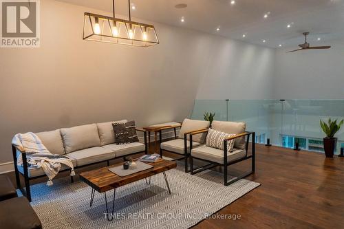 64 Ravina Crescent, Hamilton, ON - Indoor