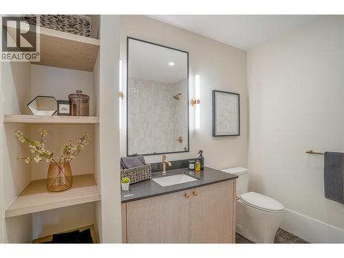 4023 Sunstone Street, West Kelowna, BC - Indoor Photo Showing Bathroom