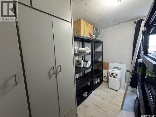 307 6Th Avenue E, Biggar, SK - Indoor