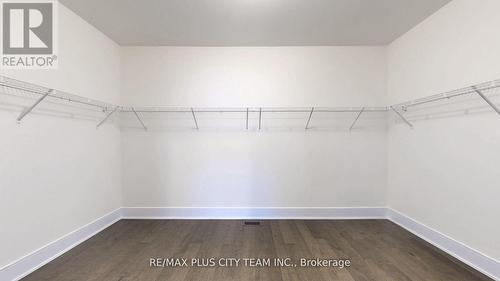 8 Saxby Farm Avenue, King, ON - Indoor With Storage