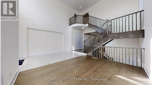 8 Saxby Farm Avenue, King, ON - Indoor Photo Showing Other Room