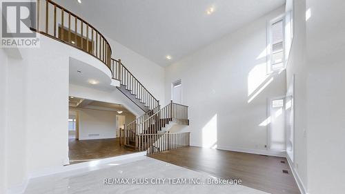 8 Saxby Farm Avenue, King, ON - Indoor Photo Showing Other Room