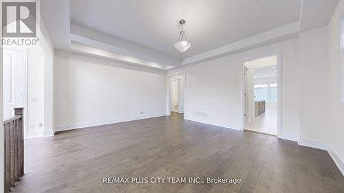 8 Saxby Farm Avenue, King, ON - Indoor Photo Showing Other Room
