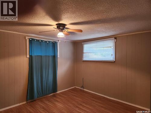19 10Th Avenue Ne, Swift Current, SK - Indoor Photo Showing Other Room