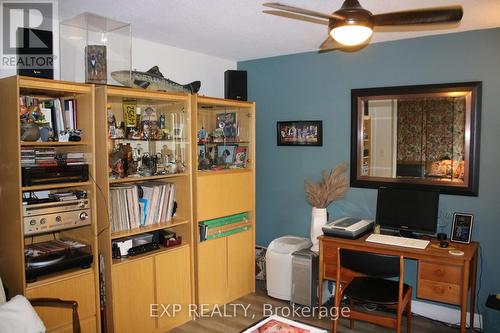 104 - 5250 Lakeshore Road, Burlington (Appleby), ON - Indoor Photo Showing Other Room