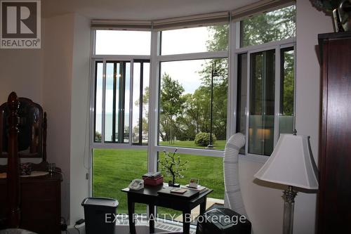 104 - 5250 Lakeshore Road, Burlington (Appleby), ON - Indoor Photo Showing Other Room