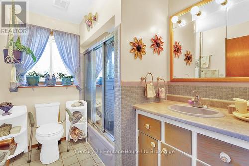 403131 Robinson Road, South-West Oxford, ON - Indoor Photo Showing Bathroom
